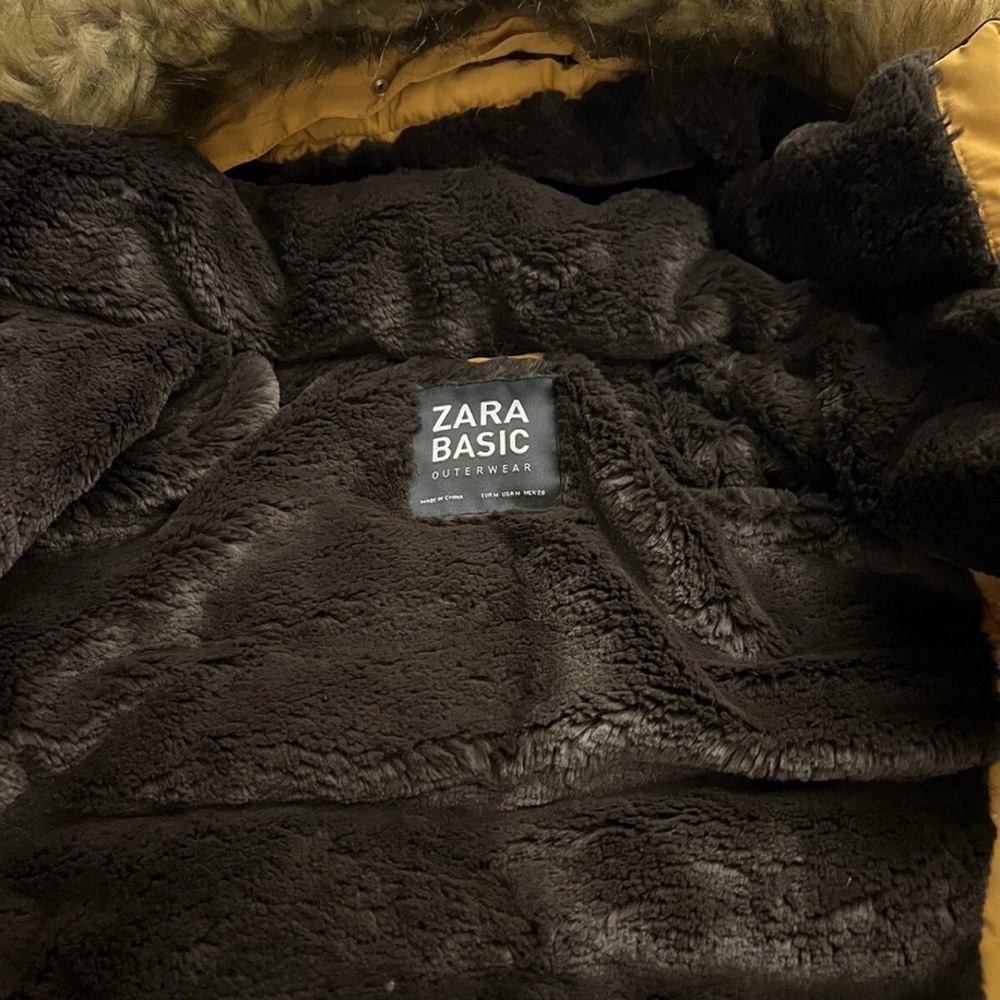 Zara Basic Brown and Gold Puffer Jacket with Hooded Fur - Picture 2 of 7